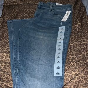 Old Navy Curvy Straight Jeans